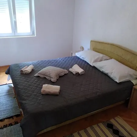 Apartment Andela *