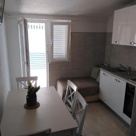 Andela Apartment *