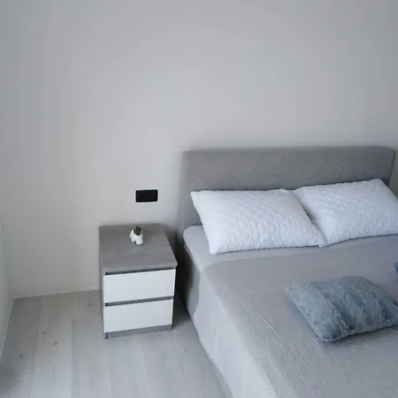 Apartment Andela *